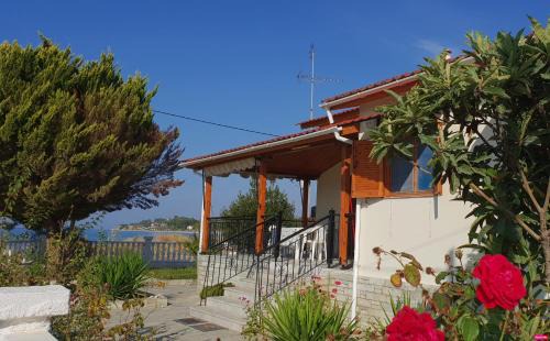 Nea Propontida House | Halkidiki SeaFront Beach House