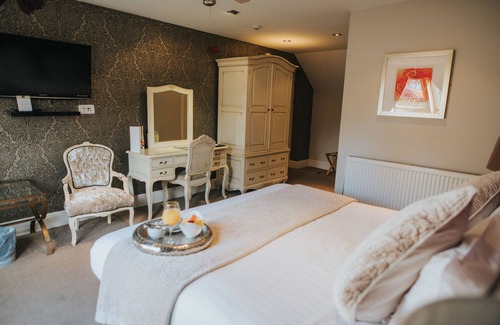 Ashby cum Fenby Hotel | Hall Farm Hotel & Restaurant