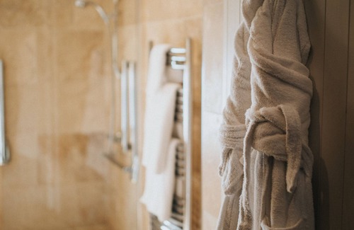 Ashby cum Fenby Hotel | Hall Farm Hotel & Restaurant