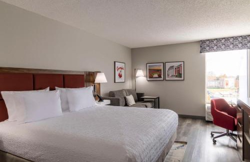 Athens Hotel | Hampton Inn Athens