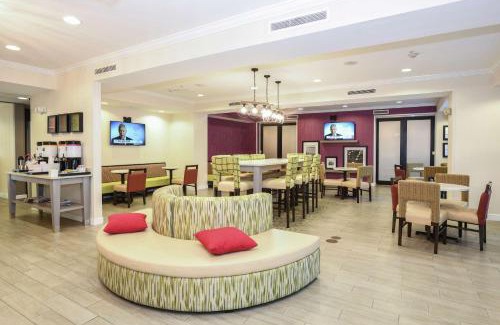 Arlington Hotel | Hampton Inn Jacksonville - East Regency Square