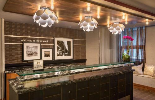 Financial District Hotel | Hampton Inn Manhattan/Downtown- Financial District