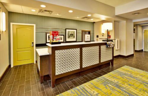 Niagara Falls Hotel | Hampton Inn Niagara Falls/Blvd