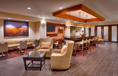 West Omaha Hotel | Hampton Inn Omaha/West Dodge Road