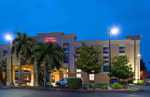 Clovis Hotel | Hampton Inn & Suites Clovis Airport North