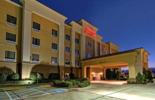 Corsicana Hotel | Hampton Inn & Suites Corsicana
