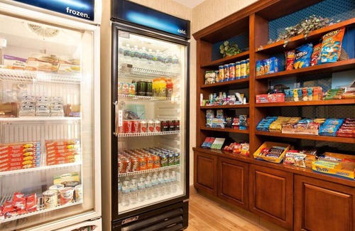 Addison Hotel | Hampton Inn & Suites Addison