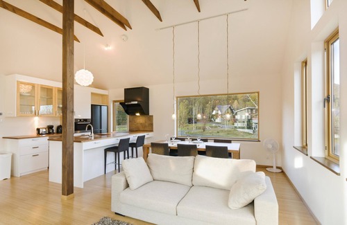 Hirafu Apartment | Hana & Jo