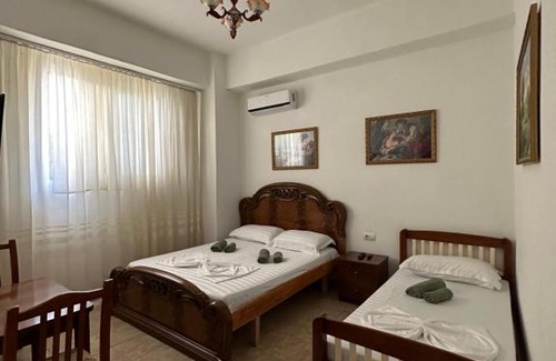 Berat Hostel | Hanna's Hostel