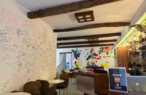 Berat Hostel | Hanna's Hostel