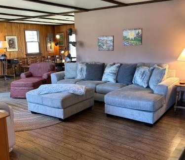 Johnsburg House | Hannah's Birch Farm 10 Min to Gore Ski Mt.
