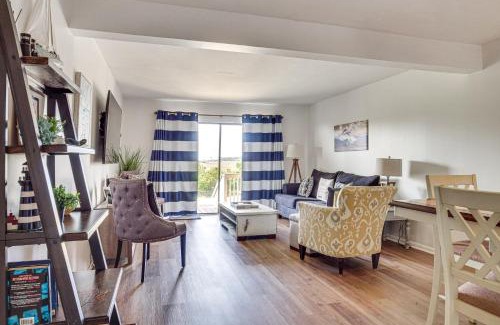 Oceanmarsh Subdivision Apartment | Harbor Island Condo with Pool Access Walk to Beach!