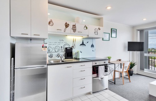 Auckland Central Business District Apartment | Harbour View Two Bedroom Apartment