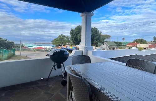 Mossel Bay Apartment | Harbour View Villa.