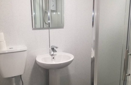 Dartmouth Apartment | Harbourside 2 - Two Bedroom Apartment, Sleeps 6