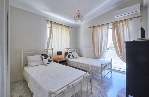 Anavyssos Villa | Harmony Vale- Anavissos