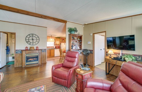 Ferndale House | Harrod's Hideaway w/Deck, Dock on Lake Norrell