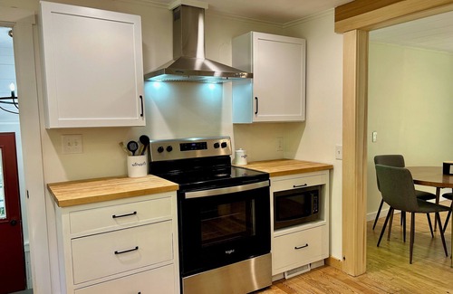 Good Hart House | Hart and Soul: 2 BR, 1 BA in Harbor Springs, Sleeps 4