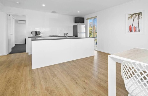 Aldinga Beach House | Harvey Haven -Sleeps upto 15, 4 Bdrm, 2.5 Bth