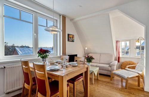 Alt-Travemunde/Ronnau Apartment | Haus Übersee Wohnung Tonga