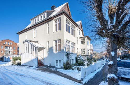 Alt-Travemunde/Ronnau Apartment | Haus Übersee Wohnung Tonga