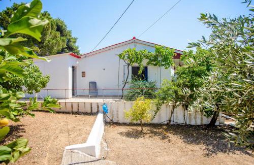 Lassi House | Haus Manya in Lassy