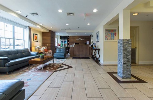 Potomac Falls Hotel | Hawthorn Suites Sterling Dulles North