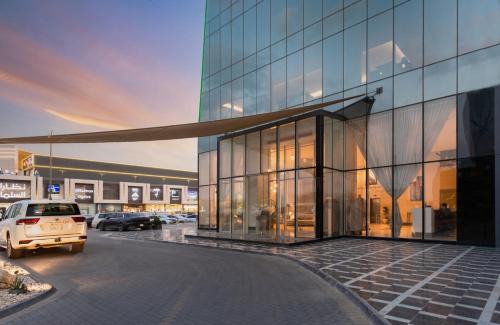 Al Aqiq Hotel | HDB Financial District