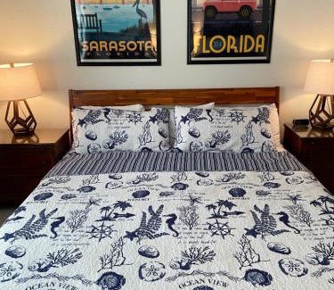Trailer Estates Apartment | Heated Pool, Bunk Beds, King Bed, Huge TV, Marina, Tiki Bar