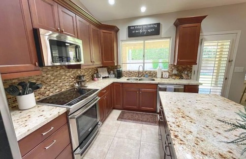 Paradise Park Vista House | Heated Pool, Putting Green & Arcades in LUXE Home! 3-mi to Waste Management Open