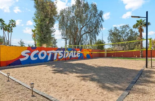 Avant House | Heated Pool, Volleyball, Pickleball, Hot Tub! Oasis Resort