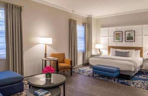 Downtown Portland Hotel | Heathman Hotel, 2 Studio Suites with Gym Access, Minutes from PSU & Museums