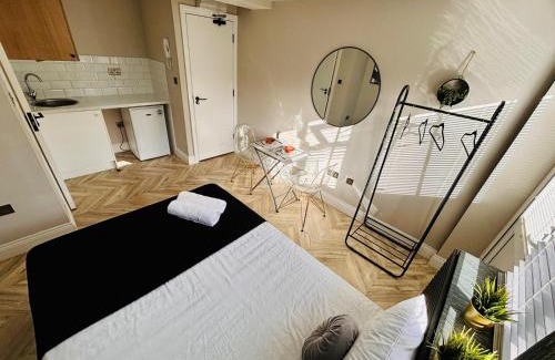 Hillingdon Apartment | Heathrow airport studios