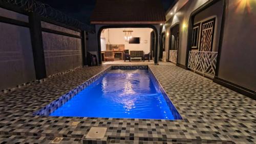 Dodoma Apartment | Heavenly ApHEARTment With a Swimming Pool