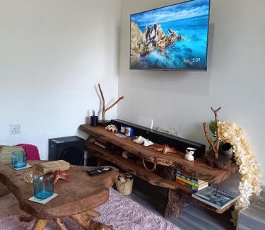 Ukunda House | Hellenas Gem
