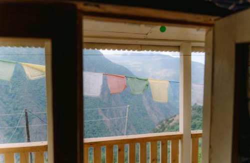 Gosainkund Hotel | Hello Trekkers Home, Sherpagaun