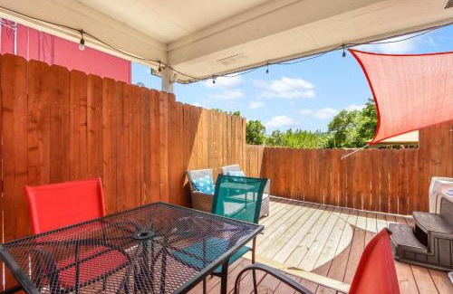 Canyon Lake House | Heroes Lair at Coddiwomple Cottages