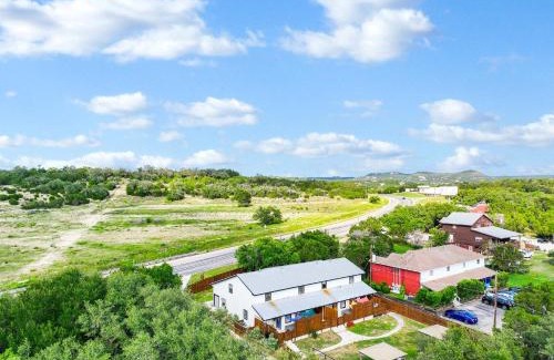 Canyon Lake House | Heroes Lair at Coddiwomple Cottages