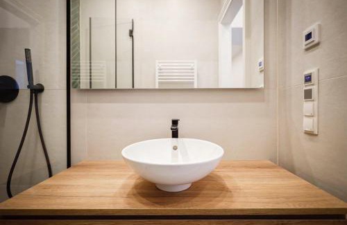 Matzleinsdorf Apartment | HeyMi Apartments Zentagasse
