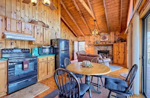Hiawassee Cabin | Hiawassee Hideaway: Firepit, 2 Decks, Pet Friendly, Mtn Views, Grill, Smart TVs