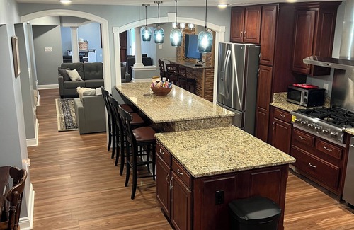 Martinsburg House | Hidden Creekside retreat near 5 national parks, including Harpers Ferry