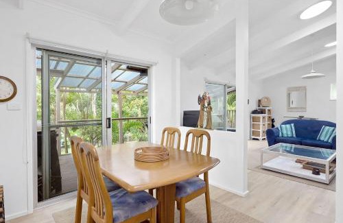 Anna Bay House | Hidden Oasis Pet Friendly In Anna Bay