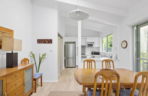 Anna Bay House | Hidden Oasis Pet Friendly In Anna Bay
