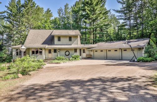 Minocqua House | Hide-a-Way Bay on popular Fence Lake-Minocqua