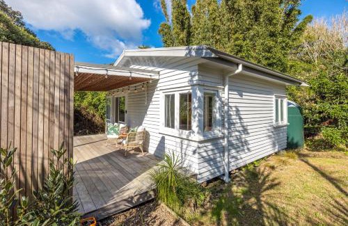 Oneroa House | Hideaway Cottage