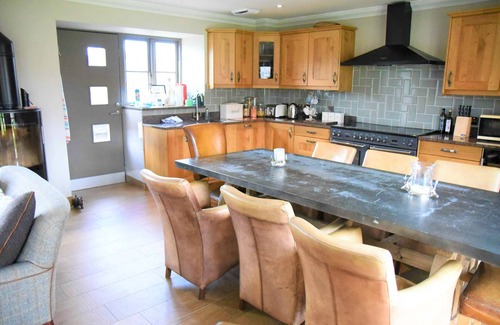 Kingussie House | Hideaway Lodge - Retreat Group