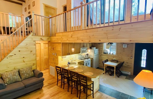 Hamlin House | Hideout Home With 2 Minutes To Pool/Beach and Ski Lift