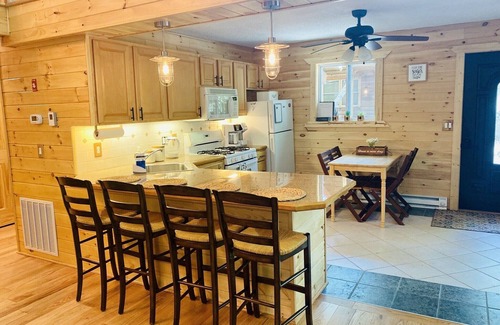 Hamlin House | Hideout Home With 2 Minutes To Pool/Beach and Ski Lift