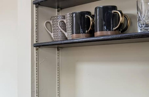 Downtown Asheville Apartment | High-design Loft on Historic Alley Park Free