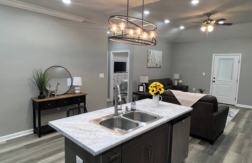 Heber Springs House | High N Heber/Brand new 4 bedroom 2.5 bath 2 car garage/washer & dryer available